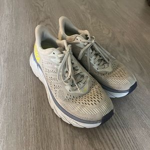 HOKA Clifton